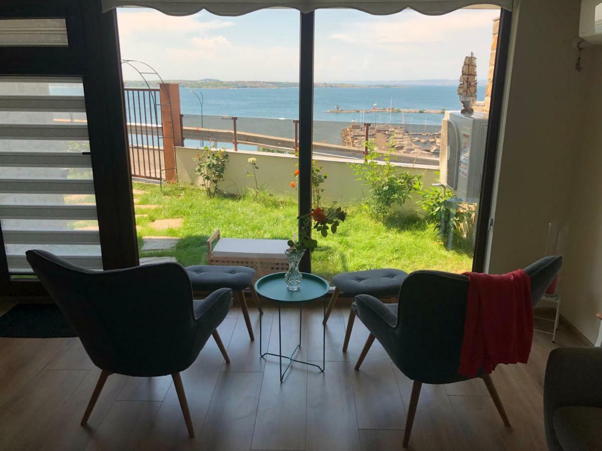 Villa Victoria - A Luxury Appartment With Icredible Seaview Созопол Екстериор снимка