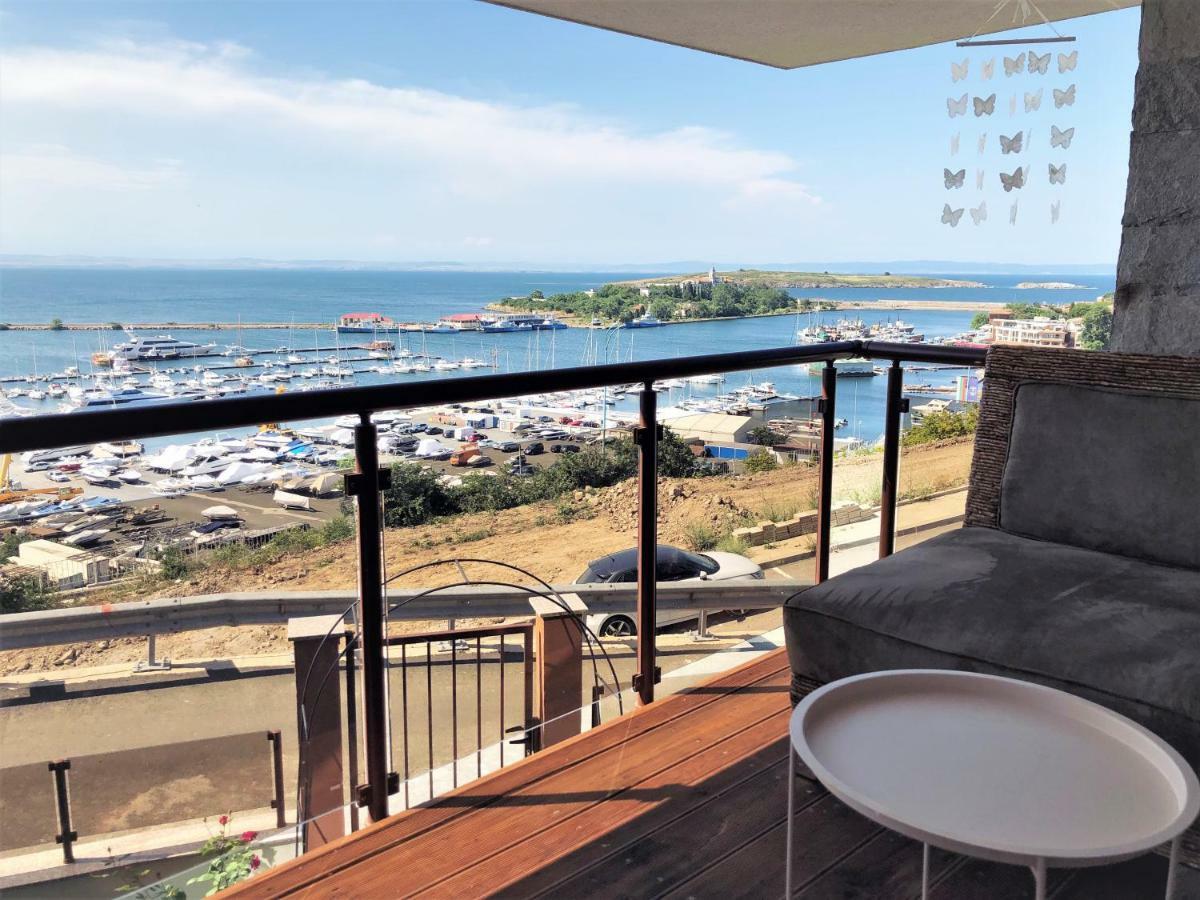 Villa Victoria - A Luxury Appartment With Icredible Seaview Созопол Екстериор снимка